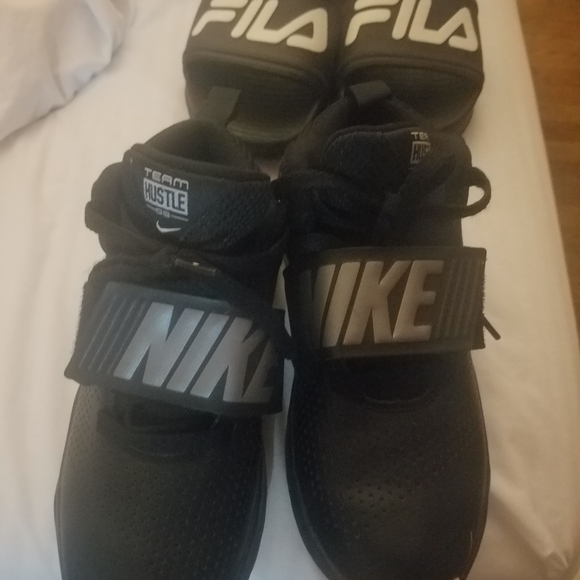 Nike Other - Nike sneaker and fila slides size 4